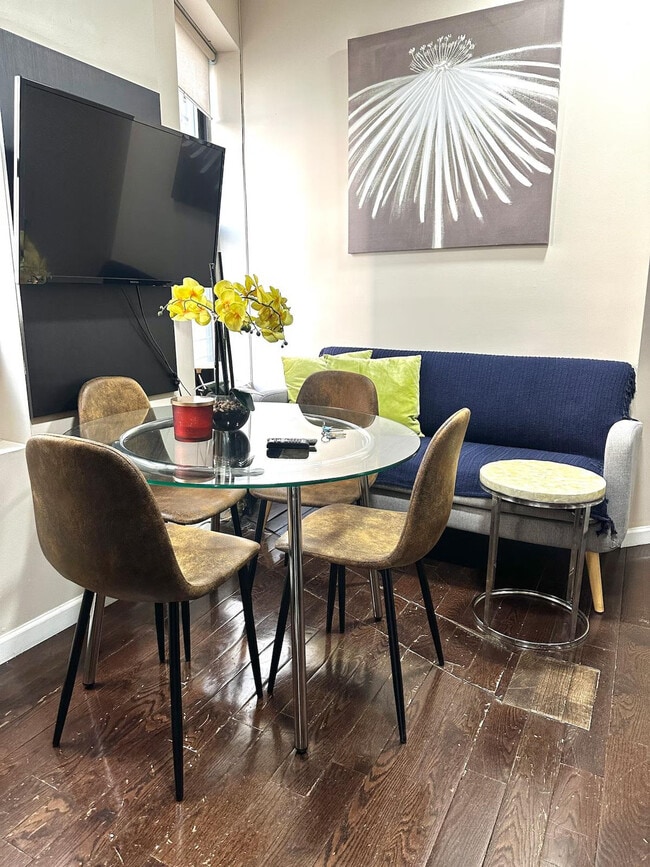 5 W 101st St in New York, NY - Foto de edificio - Building Photo