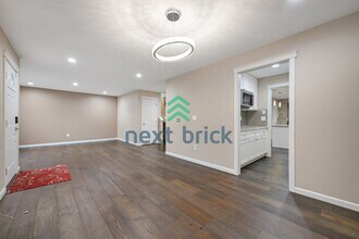 6411 Douglas Ave SE in Snoqualmie, WA - Building Photo - Building Photo