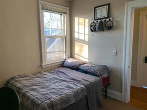 647 Probasco St, Unit House in Cincinnati, OH - Building Photo - Building Photo