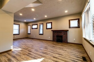 316 Ferguson Ct in Huntington, WV - Foto de edificio - Building Photo