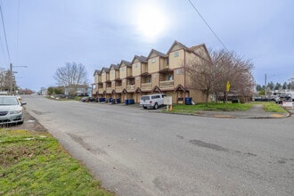 3110 S 43rd in Tacoma, WA - Building Photo - Building Photo