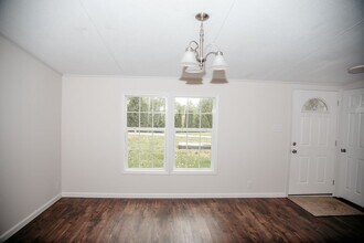 1231 Amosite Rd in Elizabethtown, PA - Building Photo - Building Photo