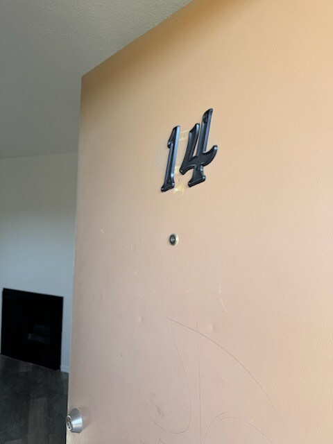 38572 10th Pl E in Palmdale, CA - Building Photo