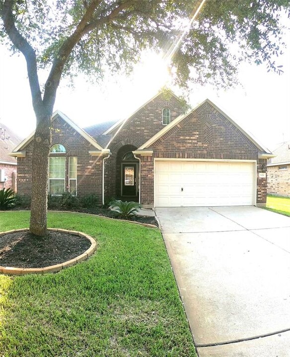 9426 Bronze Shore Dr in Rosharon, TX - Building Photo