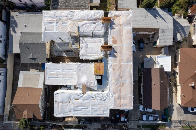 McDaniel House in Los Angeles, CA - Building Photo - Building Photo