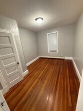 147 School St in Chicopee, MA - Building Photo - Building Photo