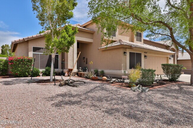 15235 S 30th St in Phoenix, AZ - Foto de edificio - Building Photo