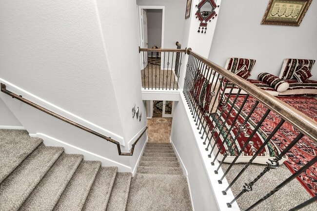 property at 2918 Silverhorn Ln