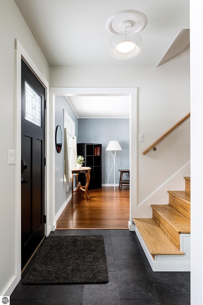 property at 1704 Comanche St