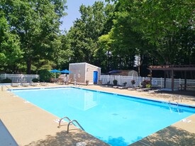 600 Reusens Rd in Lynchburg, VA - Building Photo