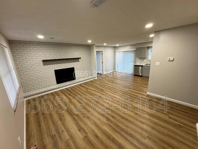 4034 Deer Run Dr in Knoxville, TN - Building Photo - Building Photo