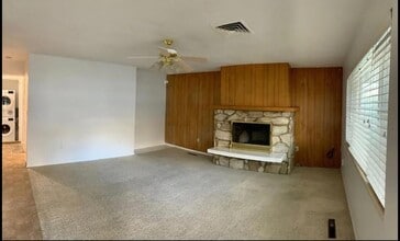 2295 Timpview Dr in Provo, UT - Foto de edificio - Building Photo