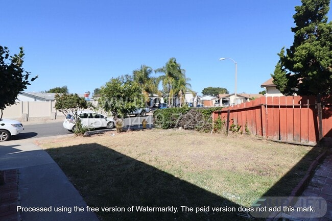 9007 Bogata Cir in San Diego, CA - Building Photo - Building Photo