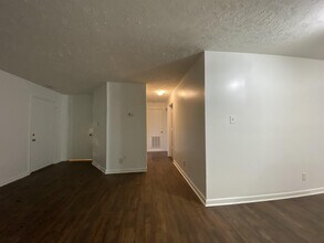 6400 Starbrook Dr in Fayetteville, NC - Building Photo - Building Photo