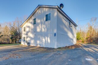 2881 Ohio St, Unit Two Bedroom -#11 in Glenburn, ME - Building Photo - Building Photo