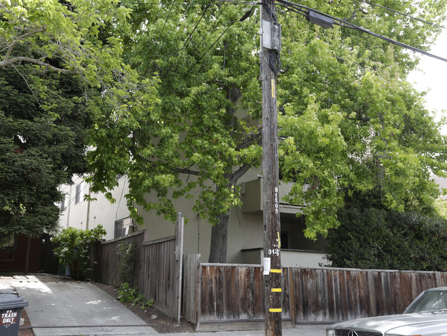 2925 Ellis St in Berkeley, CA - Foto de edificio - Building Photo