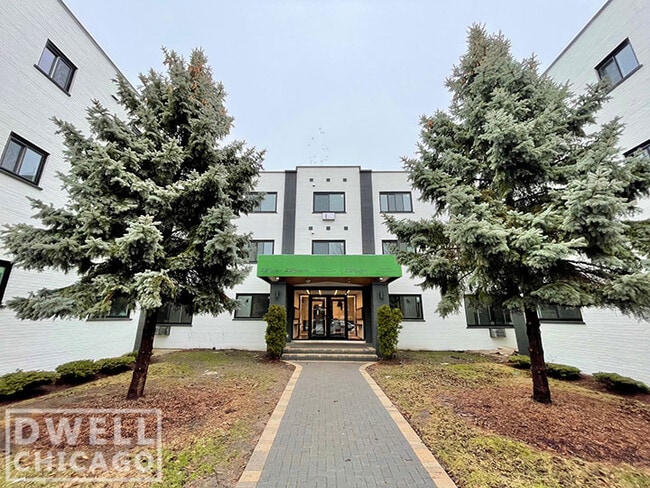 7609 N Sheridan Rd, Unit 1