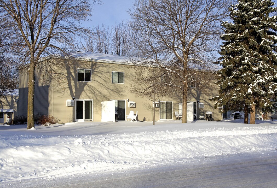 201-211 11th Ave S in Cold Spring, MN - Building Photo