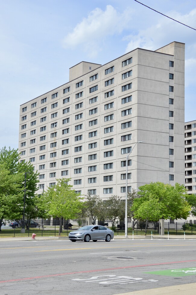 Sheridan Place I in Detroit, MI - Building Photo - Building Photo