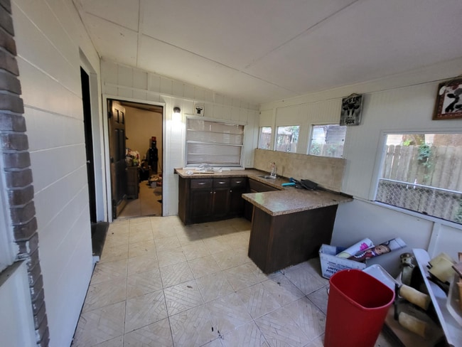 314 Tweed Ave in Seffner, FL - Foto de edificio - Building Photo