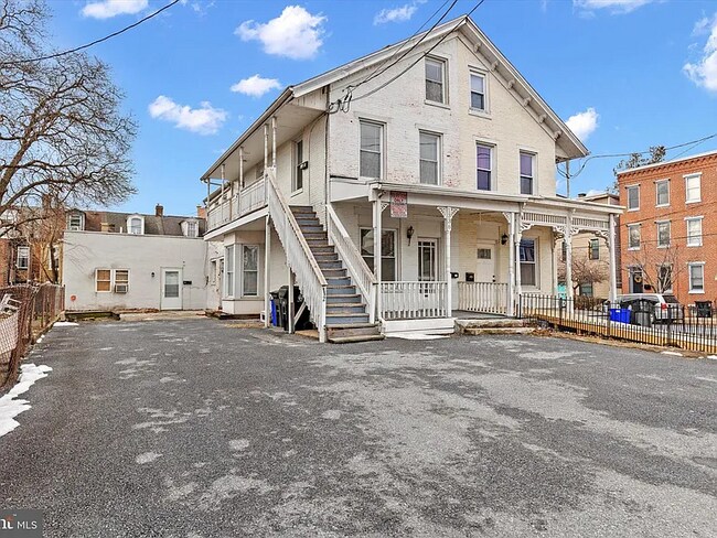 1336 Susquehanna St, Unit 1 downstairs
