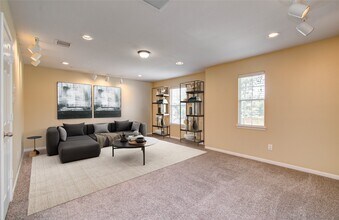 17607 Memorial Falls Dr in Tomball, TX - Foto de edificio - Building Photo
