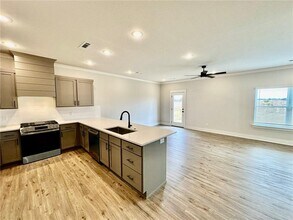 2805 SW Hampshire Ave in Bentonville, AR - Building Photo - Building Photo