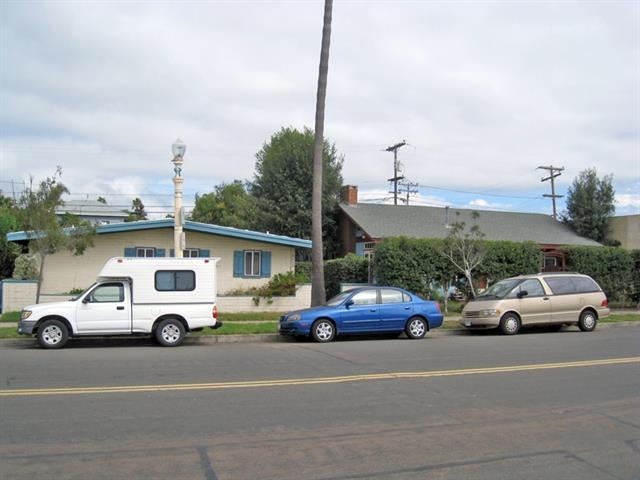 4718 Voltaire St in San Diego, CA - Foto de edificio - Building Photo