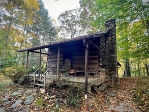 575 Beaverdam Rd in Asheville, NC - Building Photo - Building Photo