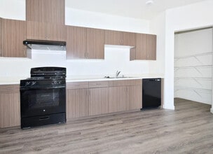 Riverbend Family Apartments in Oroville, CA - Building Photo - Building Photo