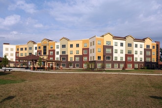 The Village at NEOMED in Rootstown, OH - Foto de edificio - Building Photo