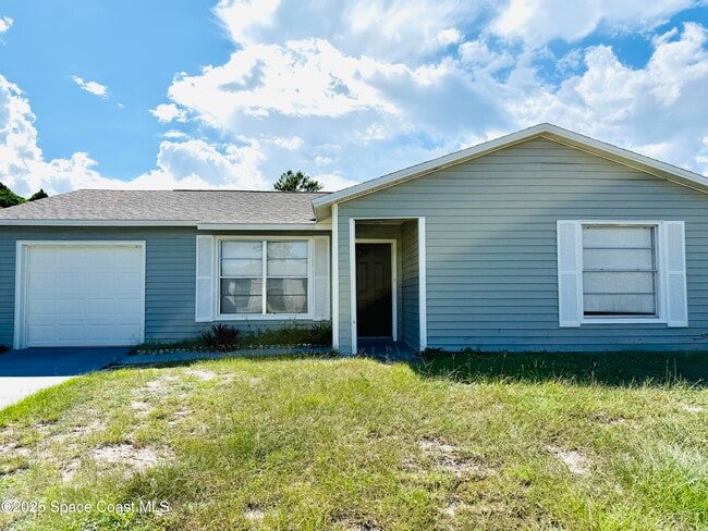 1542 W Powder Horn Rd in Titusville, FL - Building Photo - Building Photo