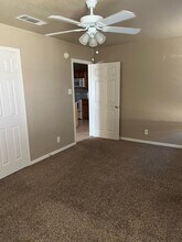 4708 John David Dr in Killeen, TX - Foto de edificio - Building Photo