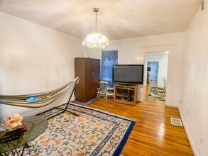 6 Webster St in Somerville, MA - Building Photo - Building Photo