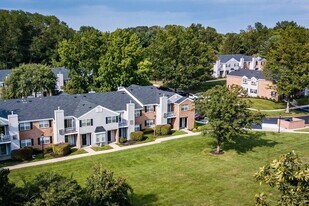 Stirling Court in Mount Laurel, NJ - Building Photo