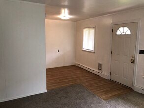 703 S 9th Ave, Unit 3 in Yakima, WA - Building Photo - Building Photo