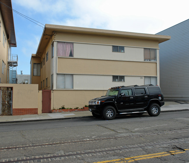 3638 Taraval St in San Francisco, CA - Foto de edificio - Building Photo