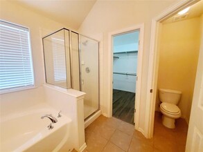 9108 Friendswood Dr in Fort Worth, TX - Foto de edificio - Building Photo