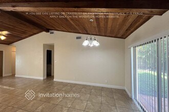 7521 SW 6th St in North Lauderdale, FL - Foto de edificio - Building Photo