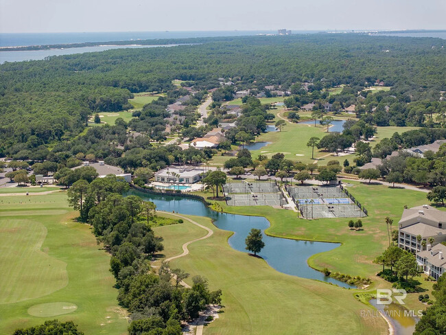 200 Peninsula Blvd in Gulf Shores, AL - Foto de edificio - Building Photo