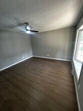 27 Nottingham Dr in Chatham, IL - Building Photo - Building Photo