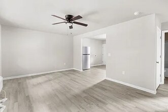1217 Pineview St in Fayetteville, NC - Building Photo - Building Photo
