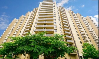 309 Yoakum Pkwy in Alexandria, VA - Building Photo