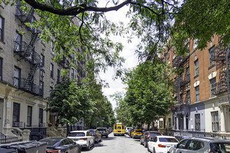 521 W 151st St in New York, NY - Foto de edificio - Building Photo