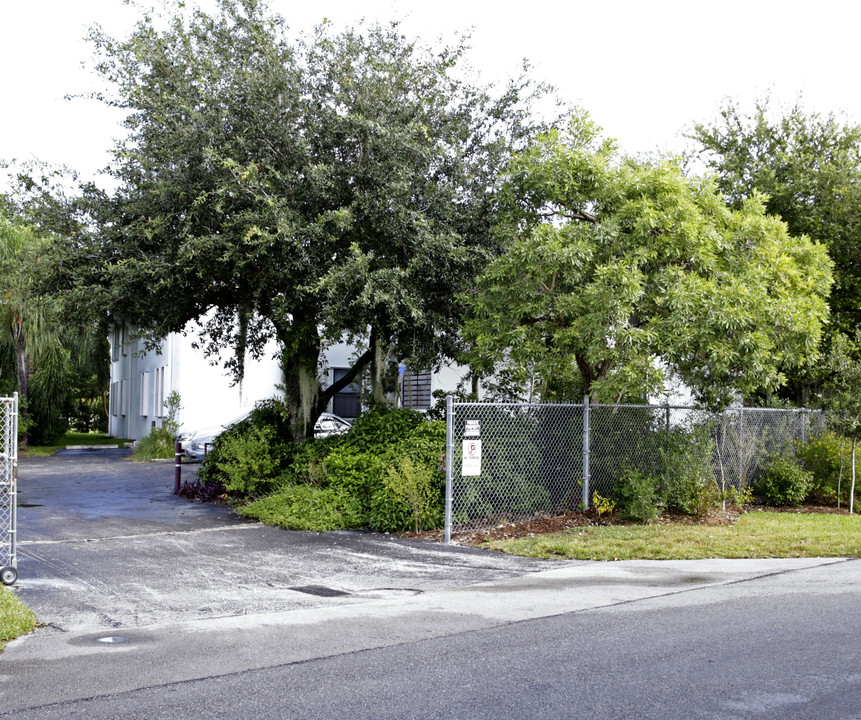 9785 SW 181st Ter in Miami, FL - Building Photo