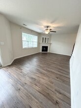 1222-12W3 Cross Creek Cir in Greenville, NC - Building Photo - Building Photo