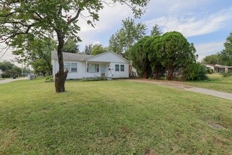 6948 E Newton Pl in Tulsa, OK - Building Photo - Building Photo