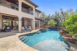 13001 Little Barton Ln in Austin, TX - Building Photo