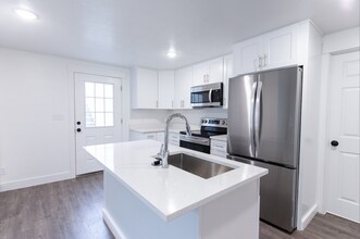 4927 N Brandon Park Dr in Eagle Mountain, UT - Building Photo - Building Photo
