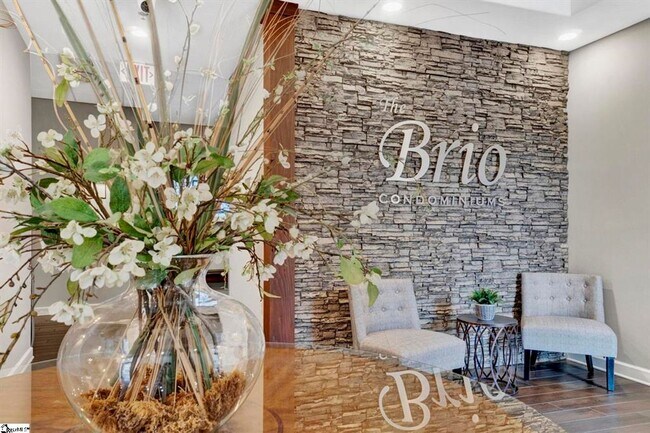 1001 S Church St in Greenville, SC - Building Photo - Building Photo